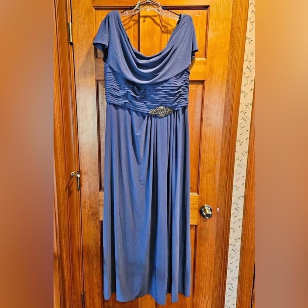 Mother of the Bride/Groom Dress
